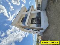 Zeytinlide Otoparklı Teraslı Bahçeli 3+1 Manzaralı Satılık Villa